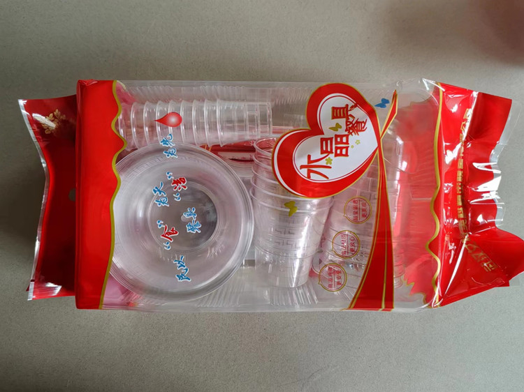白色酒席装